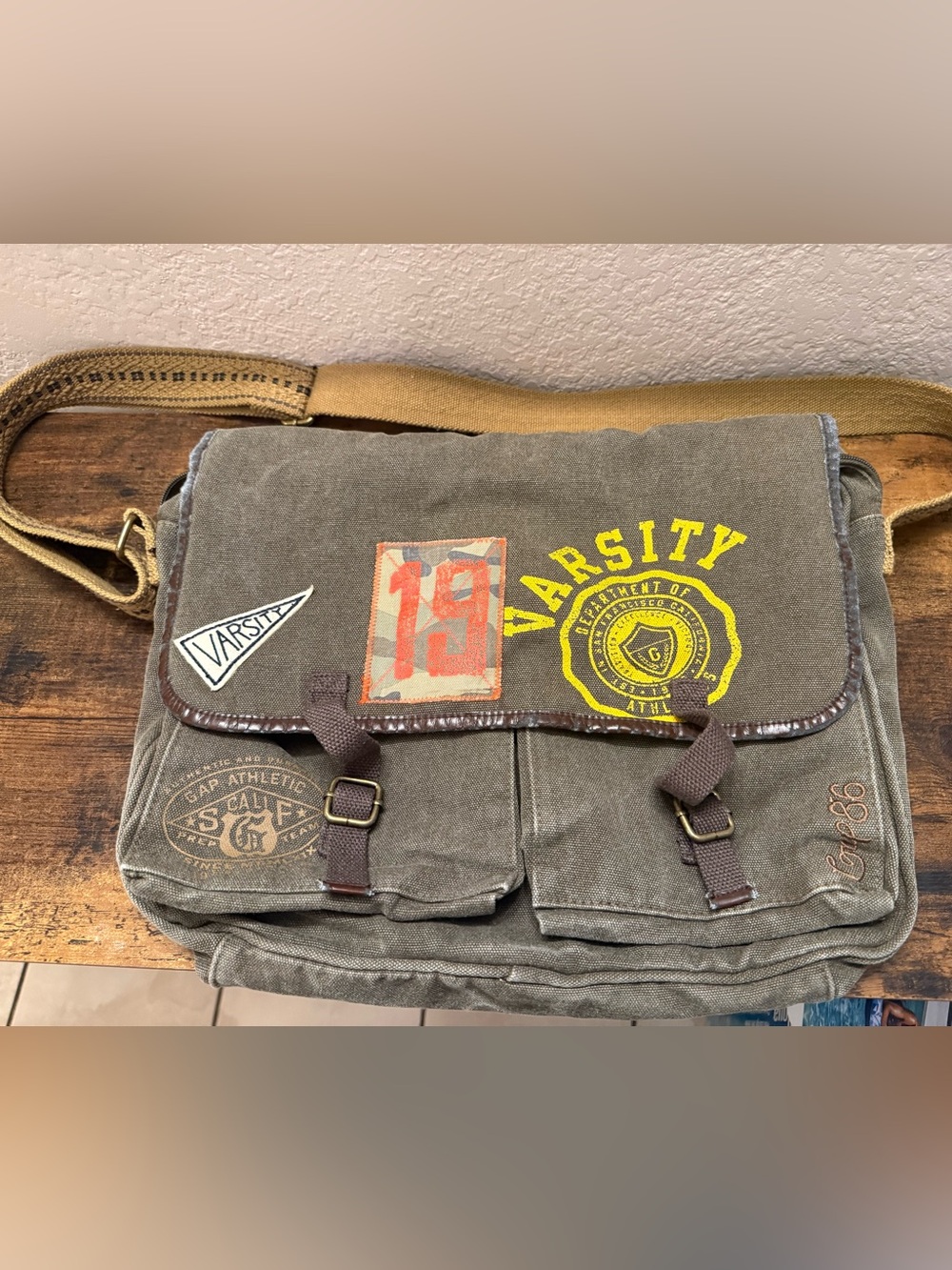 GAP Varsity 86 Canvas Messenger Bag - Olive Green